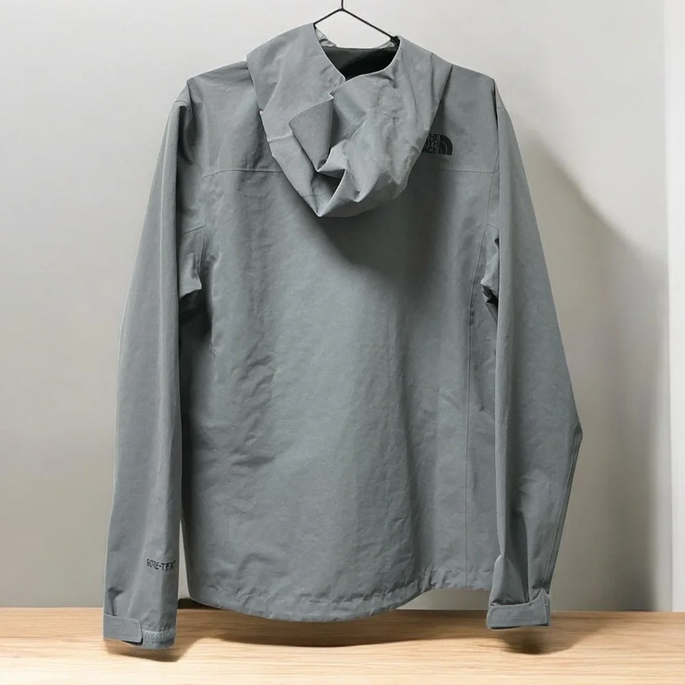 The North Face Men's Gray Raincoat